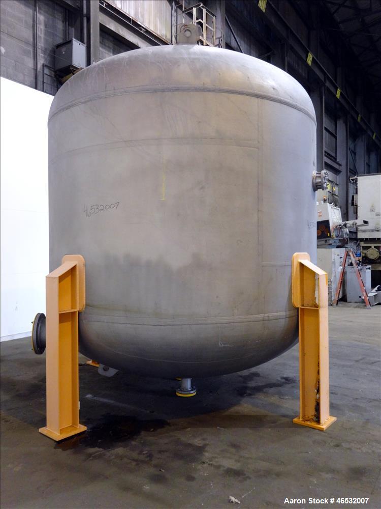 Unused- Graver Water Systems Approximate 4700 Gallon Cation Vessel Ion Exchange Column Tank. Manufactured by Kennedy Tank, 316/316L stainless steel, vertical. 120" Diameter x 76" straight side, 2:1 e...
