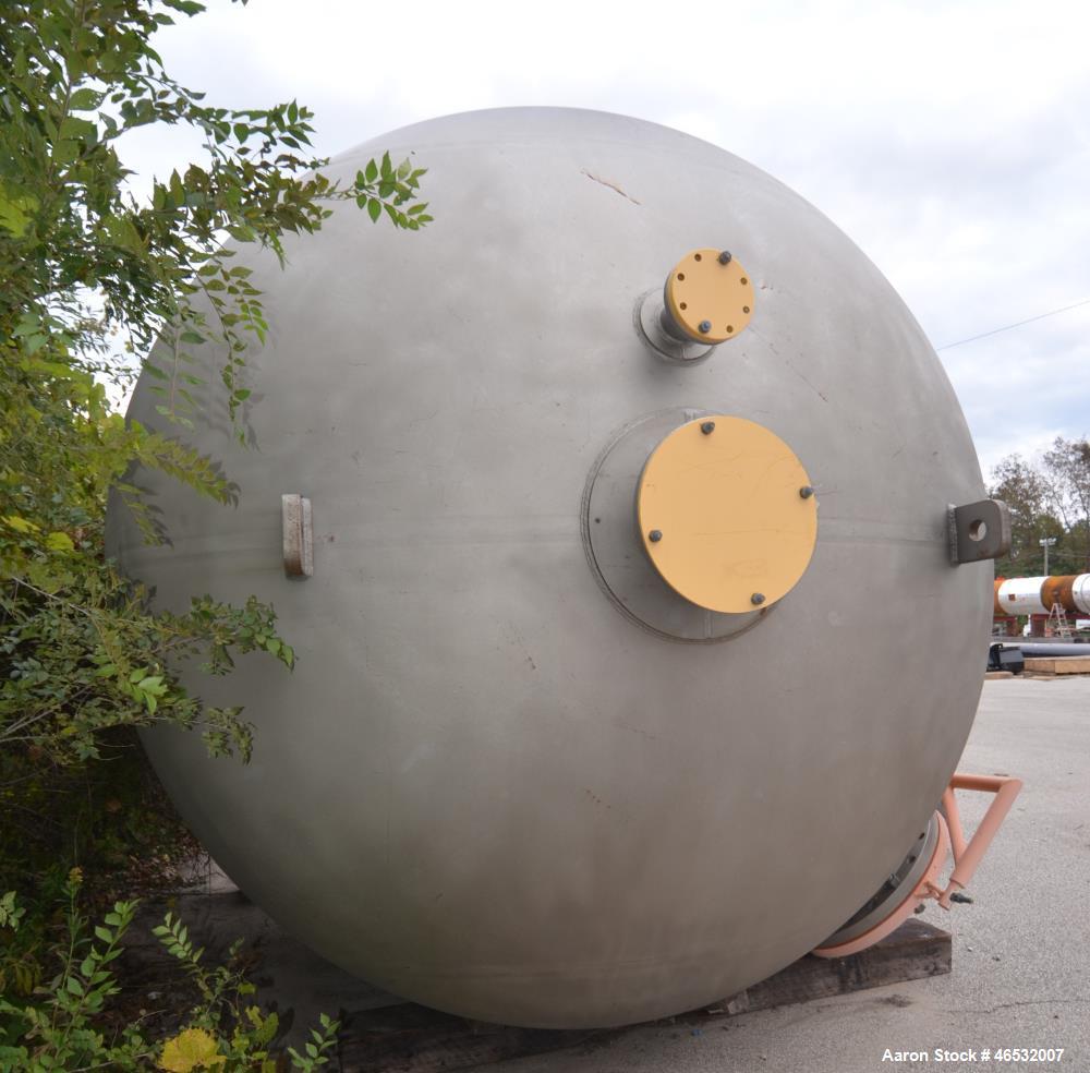 Unused- Graver Water Systems Approximate 4700 Gallon Cation Vessel Ion Exchange Column Tank. Manufactured by Kennedy Tank, 316/316L stainless steel, vertical. 120" Diameter x 76" straight side, 2:1 e...