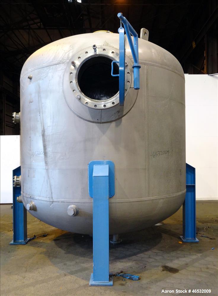 Unused- Graver Water Systems Approximate 4700 Gallon Cation Vessel Ion Exchange Column Tank. Manufactured by Kennedy Tank, 316/316L stainless steel, vertical. 120" Diameter x 76" straight side, 2:1 e...