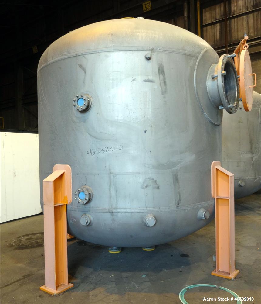 Unused- Graver Water Systems Approximate 4700 Gallon Cation Vessel Ion Exchange Column Tank. Manufactured by Kennedy Tank, 316/316L stainless steel, vertical. 120" Diameter x 76" straight side, 2:1 e...