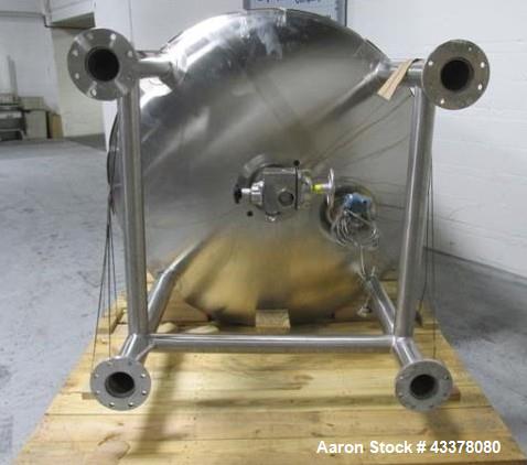 Used Lee Receiver, 1000 Gallon, Model 1000DBT. 316 Stainless steel construction, approximately 66" diameter x 64" straight side, dish top and bottom, rated 40 psi and full vacuum at 287 F internal, 1...