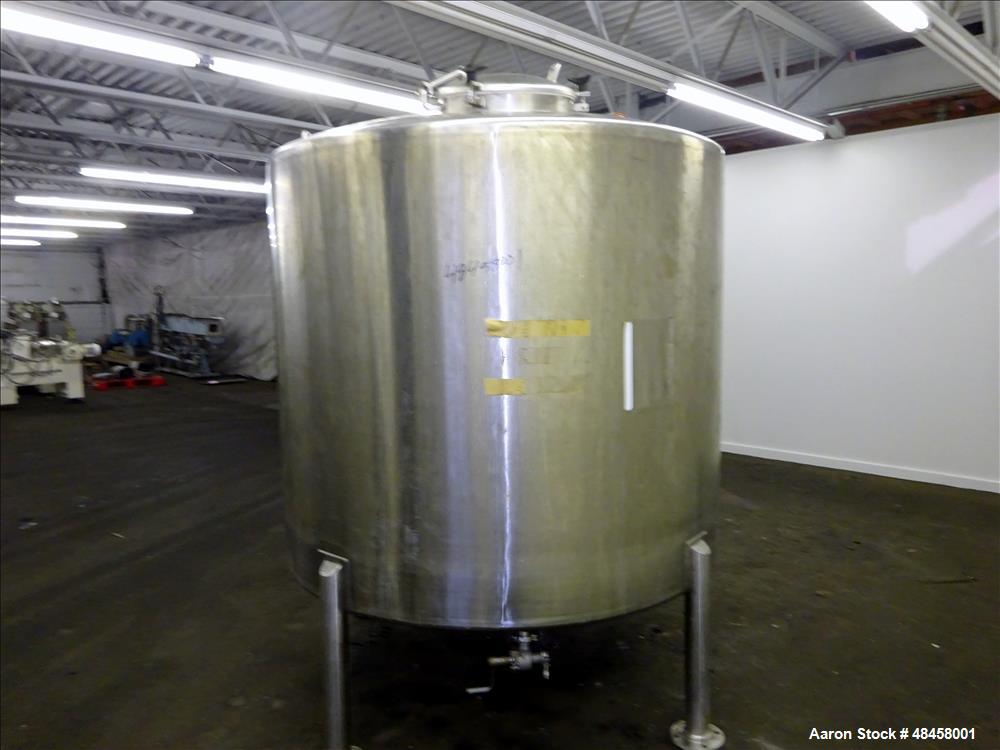 Used Lee Industries Tank, 1000 Gallon 316 Stainless Steel, Vertical.