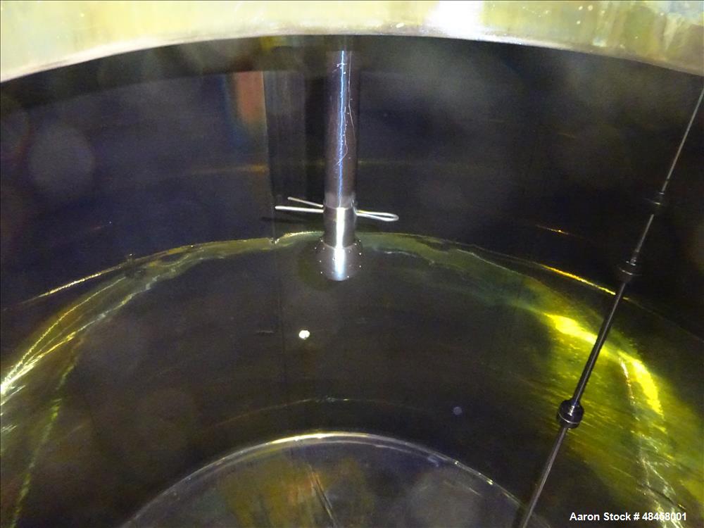 Used Lee Industries Tank, 1000 Gallon 316 Stainless Steel, Vertical.