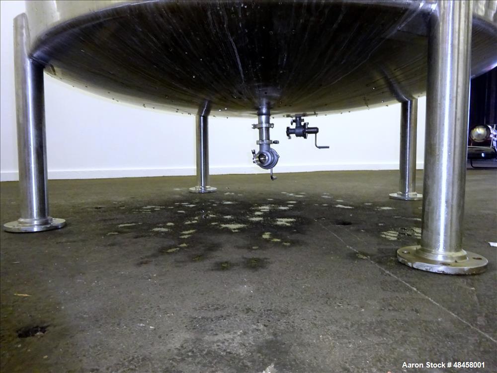 Used Lee Industries Tank, 1000 Gallon 316 Stainless Steel, Vertical.