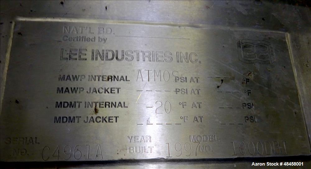 Used Lee Industries Tank, 1000 Gallon 316 Stainless Steel, Vertical.