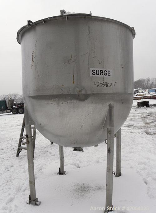 Used Lee Metal Products Tank, 1000 Gallon, Model 1000A, 316 Stainless Steel, Vertical. 72" diameter x 72" deep. Open top 1/3 hinged cover, hemispherical bottom.(2) 3" off center bottom outlets, (1) 4...