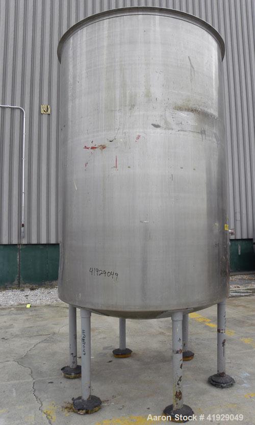 Used Lee Metal Products Tank, 2000 Gallon, 316 Stainless Steel, Vertical. 76" Diameter x 108" straight side, dished top and bottom. Openings: top (2) 3" tri-clamp, 4" vent, 22" manway with cover; 4" ...