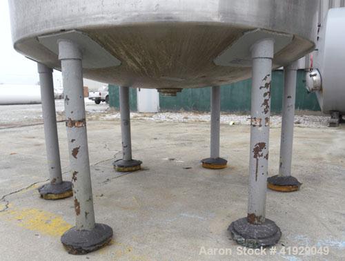 Used Lee Metal Products Tank, 2000 Gallon, 316 Stainless Steel, Vertical. 76" Diameter x 108" straight side, dished top and bottom. Openings: top (2) 3" tri-clamp, 4" vent, 22" manway with cover; 4" ...