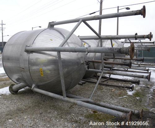 Used Lee Metal Products Tank, 1500 Gallon, 316 Stainless Steel, Vertical. 76" diameter x 56" straight side. Dished 304 stainless steel top head, hemisperical bottom. Approximate 92" overall depth. To...