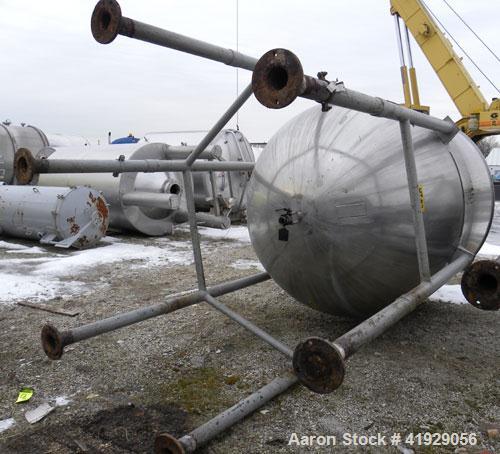 Used Lee Metal Products Tank, 1500 Gallon, 316 Stainless Steel, Vertical. 76" diameter x 56" straight side. Dished 304 stainless steel top head, hemisperical bottom. Approximate 92" overall depth. To...