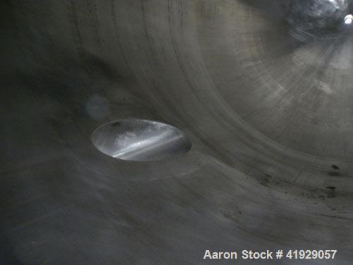 Used Lee Metal Products Tank, 1500 Gallon, 316 Stainless Steel, Vertical. 76" diameter x 56" straight side. Dished 304 stainless steel top head, hemisperical bottom. Approximate 92" overall depth. To...