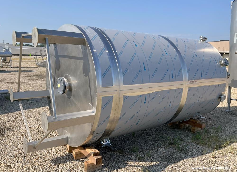 Unused 1,260 Gallon equivalent to 40 BBL 304 Stainless steel agitated Tank fabri