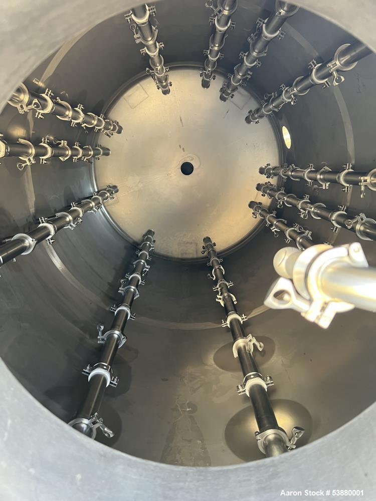 Unused 1,260 Gallon equivalent to 40 BBL 304 Stainless steel agitated Tank fabri