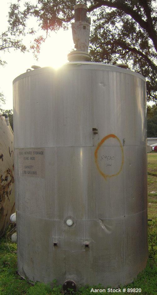 USED: Metal Equipment Company Tank, approximately 1,700 Gallons, Stainless Steel, Vertical, Insulated.  Approximate 78" diameter x 96" straight side.  Dish top, flat bottom.  Top mounted approximate ...