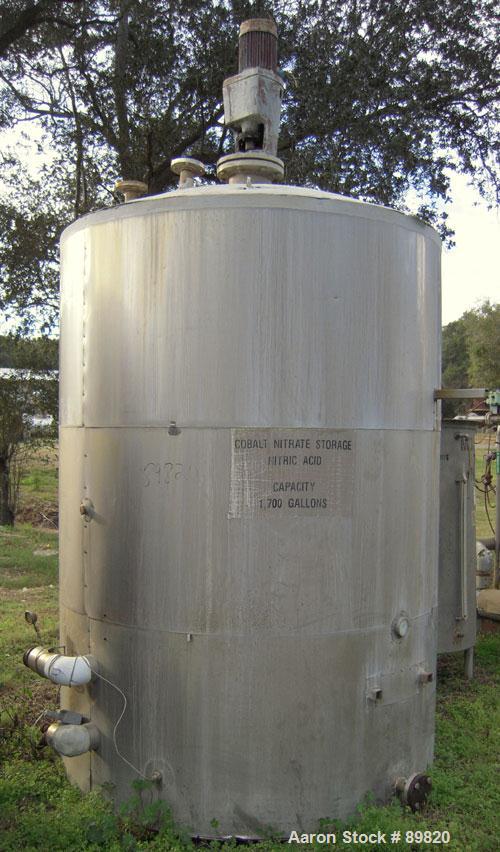 USED: Metal Equipment Company Tank, approximately 1,700 Gallons, Stainless Steel, Vertical, Insulated.  Approximate 78" diameter x 96" straight side.  Dish top, flat bottom.  Top mounted approximate ...