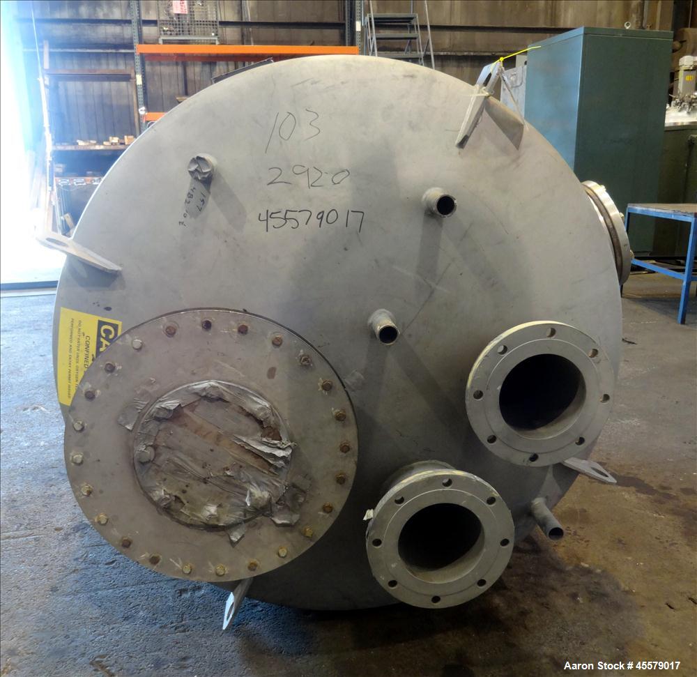 Unused Modern Welding Company Tank, 1000 Gallon,