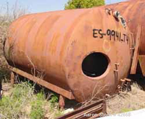 Used Mojonnier Tank, 1500 Gallon, Stainless Steel, Horizontal. Approximately 72" diameter x 101" straight side, dished ends. Insulated, carbon steel shell. End bottom bayonette style pipe heater. Ope...