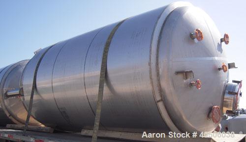 Unused- Mueller Pressure Tank, 2,500 Gallon, Model "F", 304 stainless steel, vertical. 72" diameter x 144" straight side, dished top and bottom. Internal rated 30 psi at 350 deg F and -20 deg F at 30...
