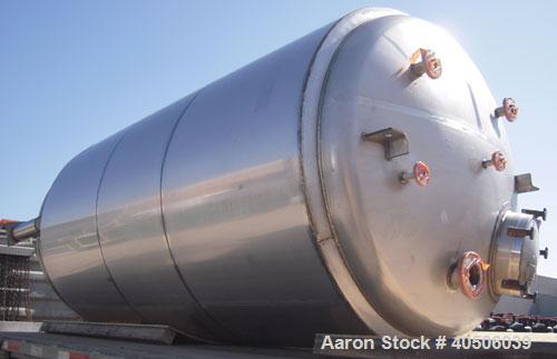 Unused- Mueller Pressure Tank, 2,500 Gallon, Model "F", 304 stainless steel,  vertical. 72" diameter x 144" straight side, dished top and bottom. Internal rated 30 psi at 350 deg F and -20 deg F at 3...
