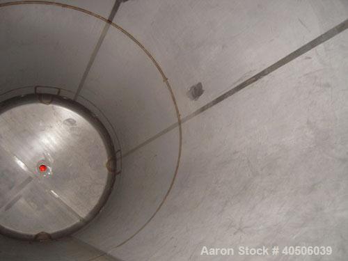 Unused- Mueller Pressure Tank, 2,500 Gallon, Model "F", 304 stainless steel,  vertical. 72" diameter x 144" straight side, dished top and bottom. Internal rated 30 psi at 350 deg F and -20 deg F at 3...