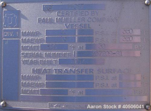 Unused- Mueller Pressure Tank, 2500 Gallon, Model "F", 304L stainless steel, vertical. 72" diameter x 144" straight side, dished top and bottom. Internal rated 30 psi at 350 deg F and -20 deg F at 30...