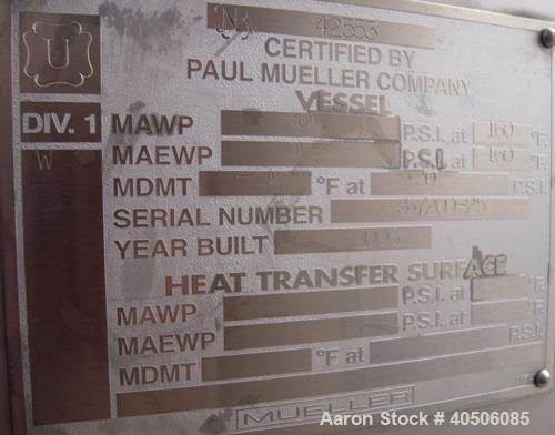 Unused- Mueller Pressure Tank, 2,500 Gallon, Model "F", 304L stainless steel, vertical. 90" diameter x 79" straight side, 2:1 elliptical top and bottom. Internal rated 30 psi at 160 deg F and -20 deg...