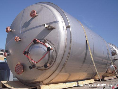 2,500 Gallon Stainless Steel Mueller Pressure Tank, Model "F" 