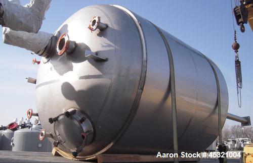 2,500 Gallon Stainless Steel Mueller Pressure Tank, Model "F"