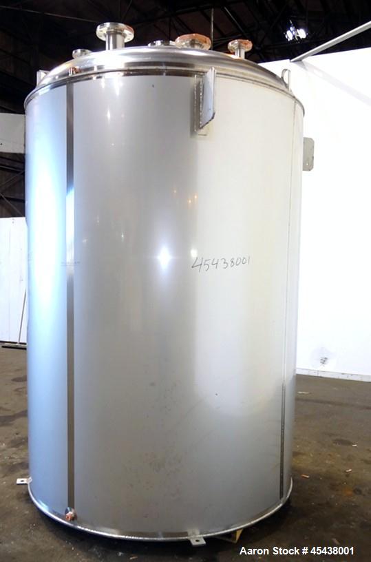 1660 Gallon Stainless Steel Mueller Pressure Tank, Model F