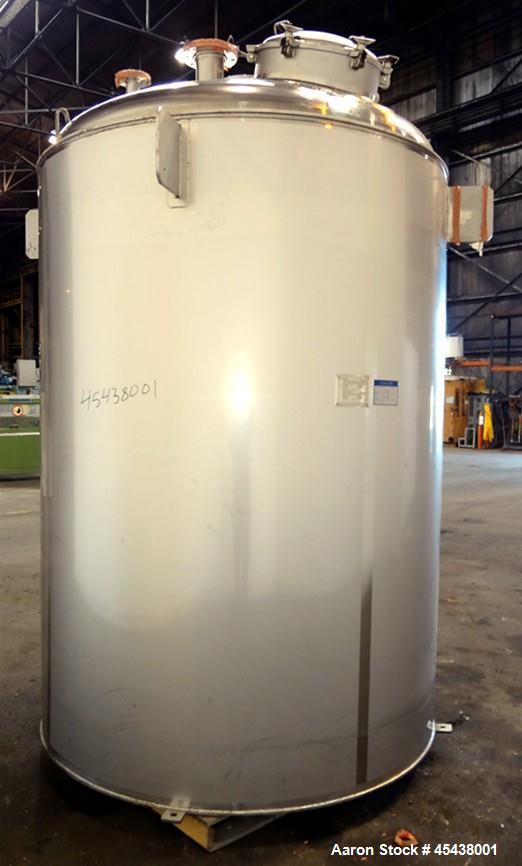 1660 Gallon Stainless Steel Mueller Pressure Tank, Model F