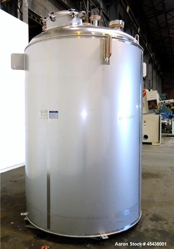 1660 Gallon Stainless Steel Mueller Pressure Tank, Model F
