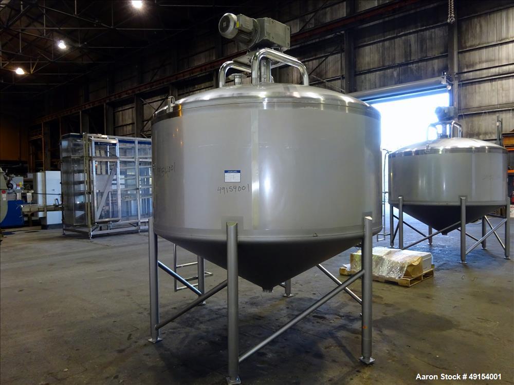 Used Mueller Mix Tank, 1,500 Gallon, Model F, 304 Stainless Steel, Vertical