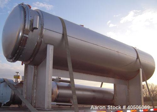 Unused- Mueller Coalescer Pressure Tank, 1600 Gallon, Model "H", 304L stainless steel, horizontal. 48" diameter x 204" straight side, (1) dished bolt on end with davit arm, (1) dished end. Internal r...