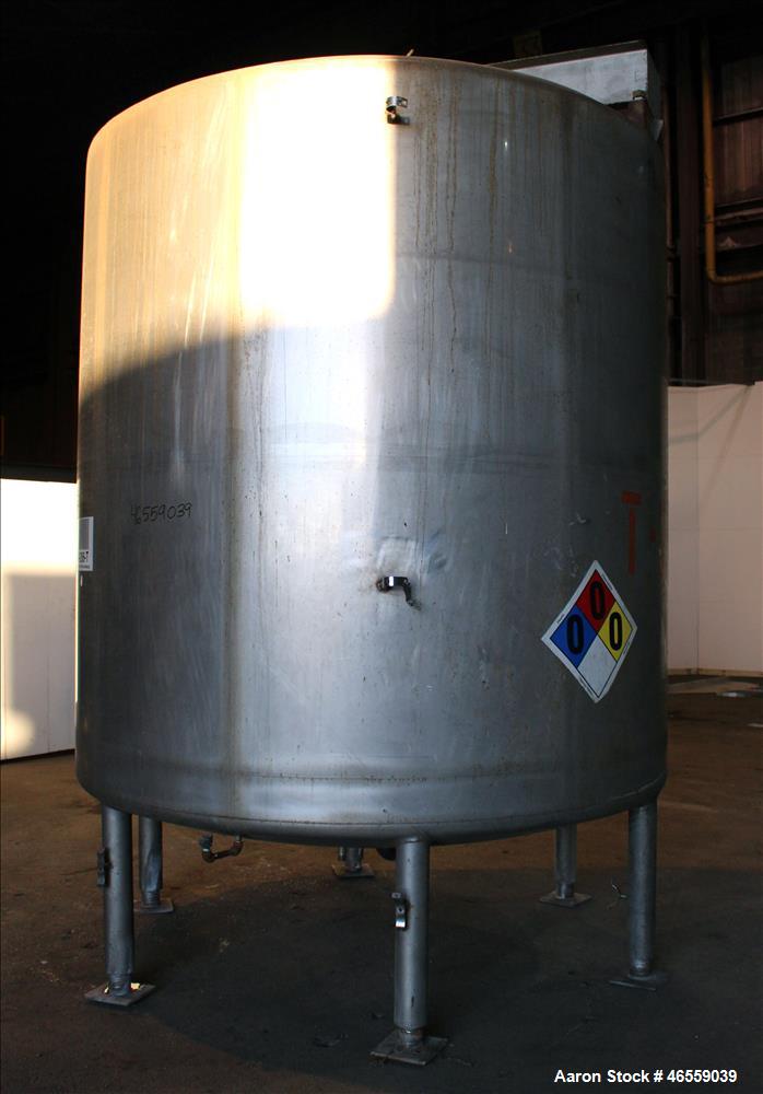 Used- Mueller Tank, Approximate 3,500 Gallon, 304 Stainless Steel, Vertical. 304 Stainless steel jacket. Approximate 96" dia...