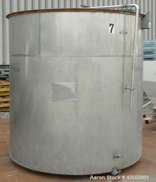 Used Tank, 2000 Gallon, 304 Stainless Steel, Vertical. 84" Diameter x 81" straight side. Flat welded top, sloped bottom, with custom made sparge ring. (1) Spray ball. Openings: top (2) 1", 1-1/2", 2-...