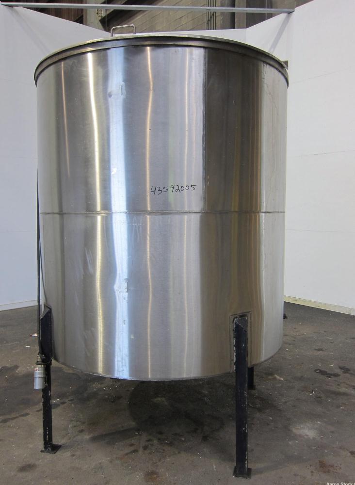 Used Tank, 1100 Gallon, 304 Stainless Steel, Vertical. Approximately 68” diameter x 70” straight side, flat top with (2) 1/3 hinged covers, coned bottom. Fixed stainless steel agitator bridge. Approx...