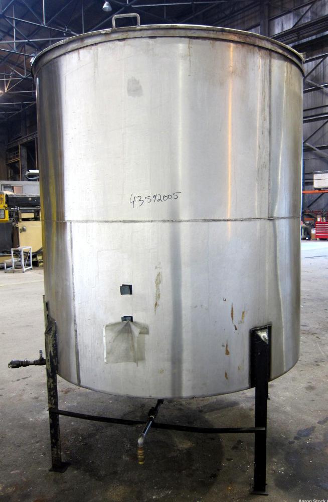 Used Tank, 1100 Gallon, 304 Stainless Steel, Vertical. Approximately 68” diameter x 70” straight side, flat top with (2) 1/3 hinged covers, coned bottom. Fixed stainless steel agitator bridge. Approx...