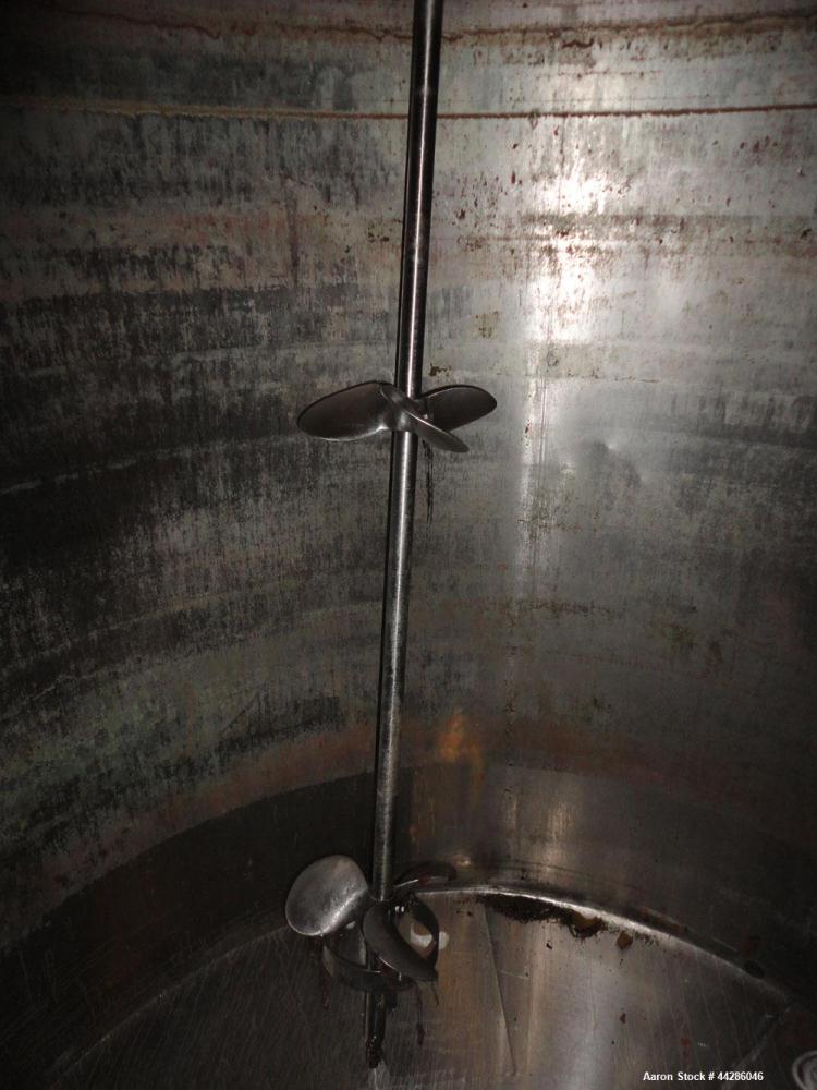 Used Tank, 2000 Gallon, 304 Stainless Steel, Vertical. 84" Diameter x 80" straight side. Dished top, coned bottom. Off center air operated Lightnin agitator, serial# 95/E61633. 1-1/2” Diameter shaft ...