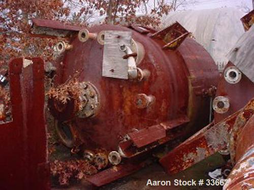 USED:Nooter vacuum receiver tank. Stainless steel, 1500 gallon,vertical. Dished heads. Measures 5'6" dia x 8' straight side. 3" cbo.Top openings: (2) 3", (2) 2", (1) 20" manway; side (1) 2", (1) 3",(...