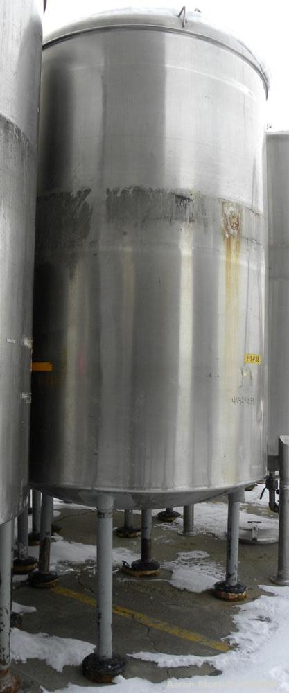 Used Norwalk Tank, 2000 Gallon, 316 stainless steel, vertical. 76" diameter x 108" straight side, dished 304 stainless steel top head, dished bottom. (1) Spray ball. Openings: top (2) 3-1/2", 4" tri-...
