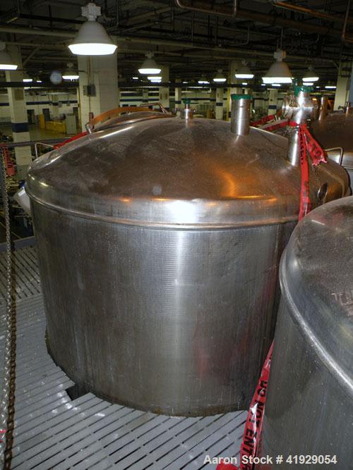 Used Norwalk Tank, 2000 Gallon, stainless steel, vertical. 76" Diameter x 106" straight side, dished top and bottom. Openings: top 3", 4", 4" tri-clamp, 4" vent, (2) 18" manway with cover; approximat...