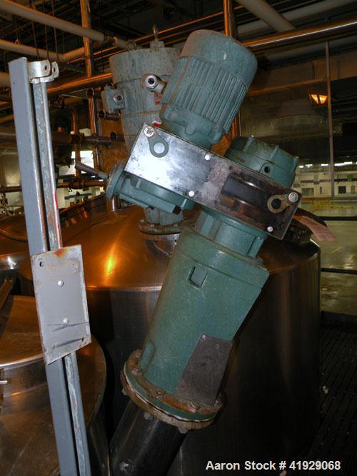 Used Norwalk Tank, 2000 Gallon,  stainless steel, vertical. 76" diameter x 106" straight side, dished top and bottom. Top side wall entering angled Lightnin manual variable speed agitator, model N33G...