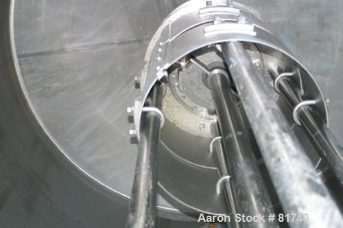 Used Pierre Guerin Jacketed Mix Tank, 2800 Gallon, 304 Stainless Steel, Vertical. 86" diameter x 110" straight side. Flat top, slight coned bottom with stainless steel channel jacket. Carbon steel ag...