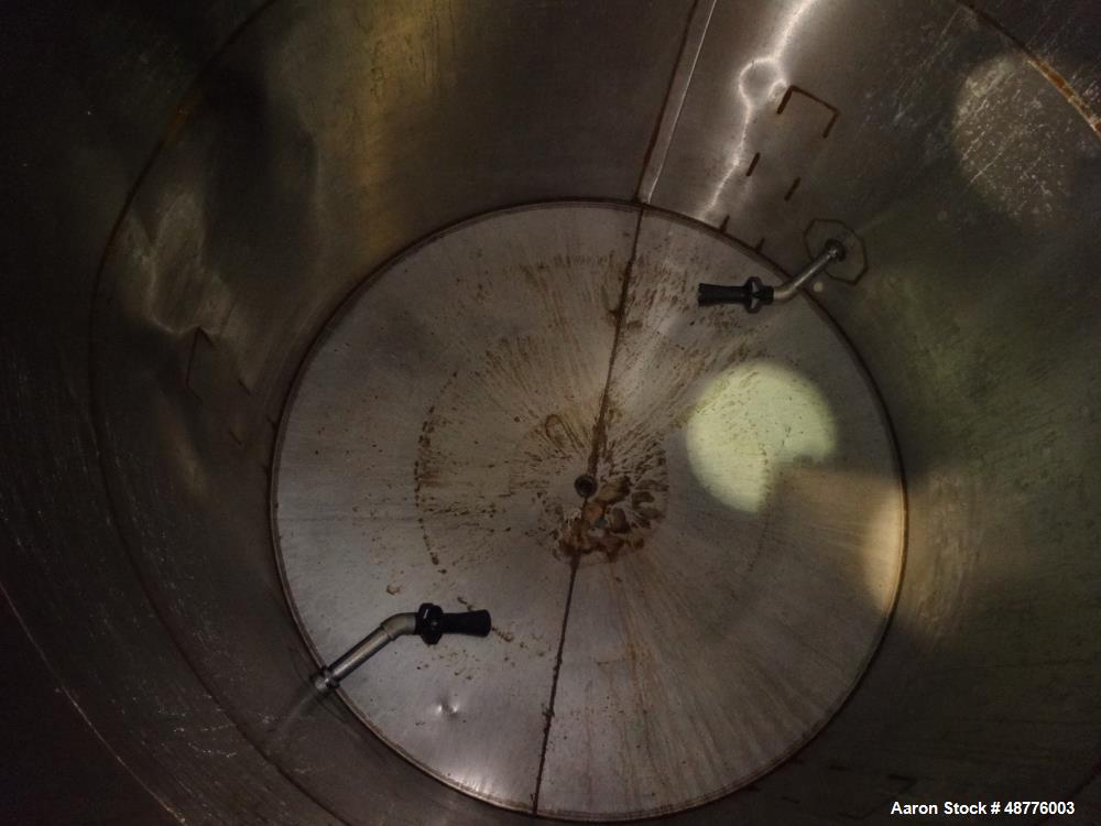 Used Precision Tank, Approximately 2200 Gallon, 304 Stainless Steel, Vertical.
