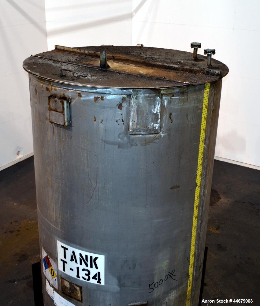 Used RECO Richmond Engineering Company Tank, 3170 Gallon, 304 Stainless Steel, Vertical. Approximate 84" diameter x 122" straight side, flat top with a 1/4 hinged cover, dished bottom. Internal rated...