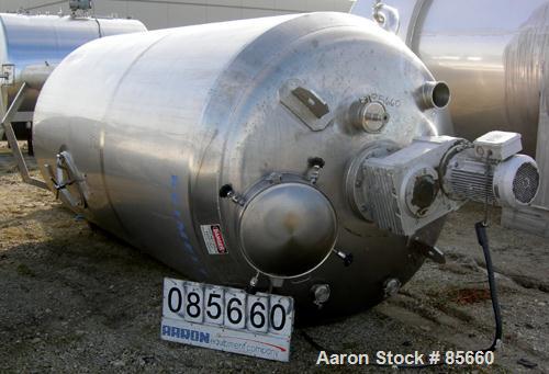 Used- Reimelt Pressure Tank, 1981 Gallon (7500 Liter), 304 Stainless Steel, Vertical. 72" diameter x 124" straight side, dis...