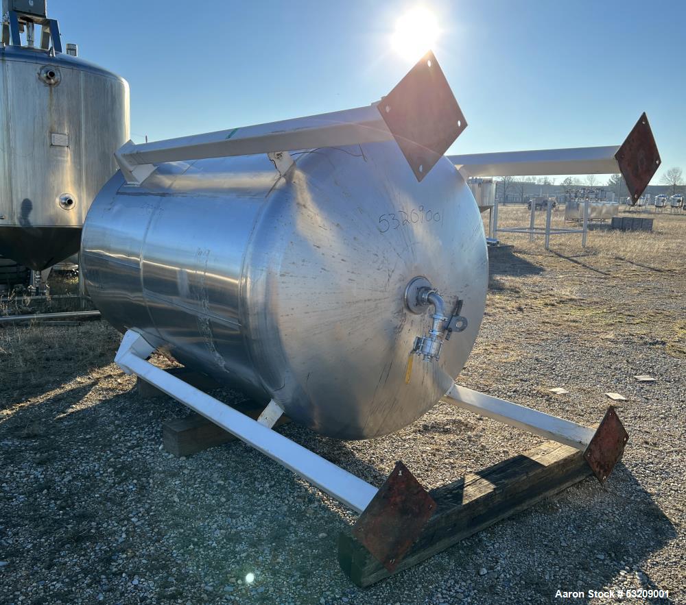 Roben Stainless Steel Mix Tank. Approximately 1,400 Gallon Capacity