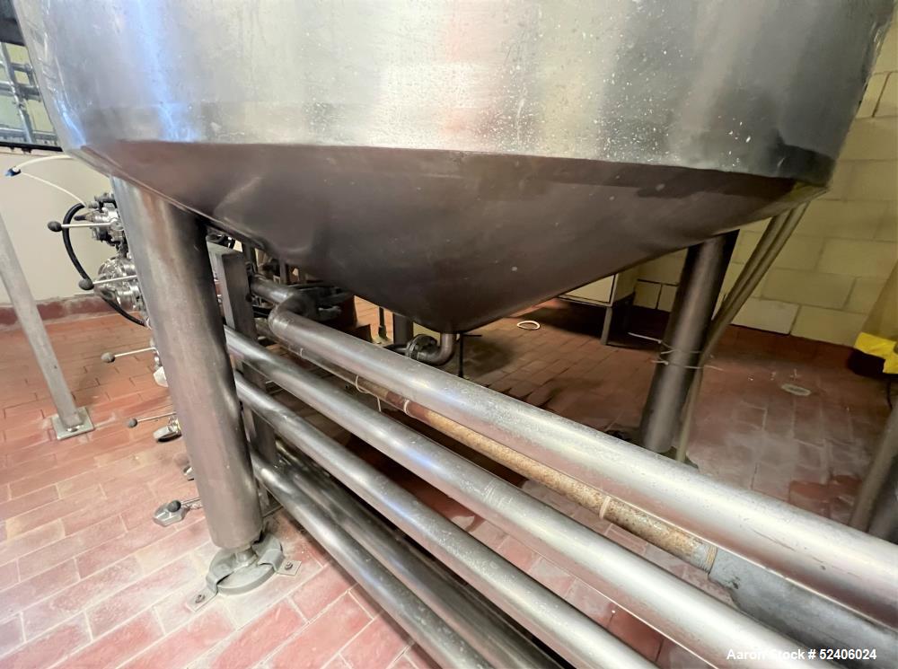 Used Robert Mitchell Balance Jacketed Tank, Approximate 1700 Gallon, 304 Stainle