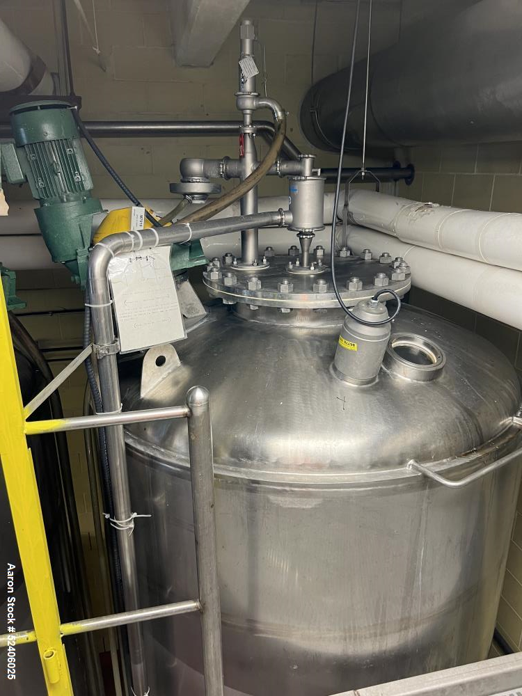 Used Robert Mitchell Balance Jacketed Tank, Approximate 1700 Gallon, 304 Stainle