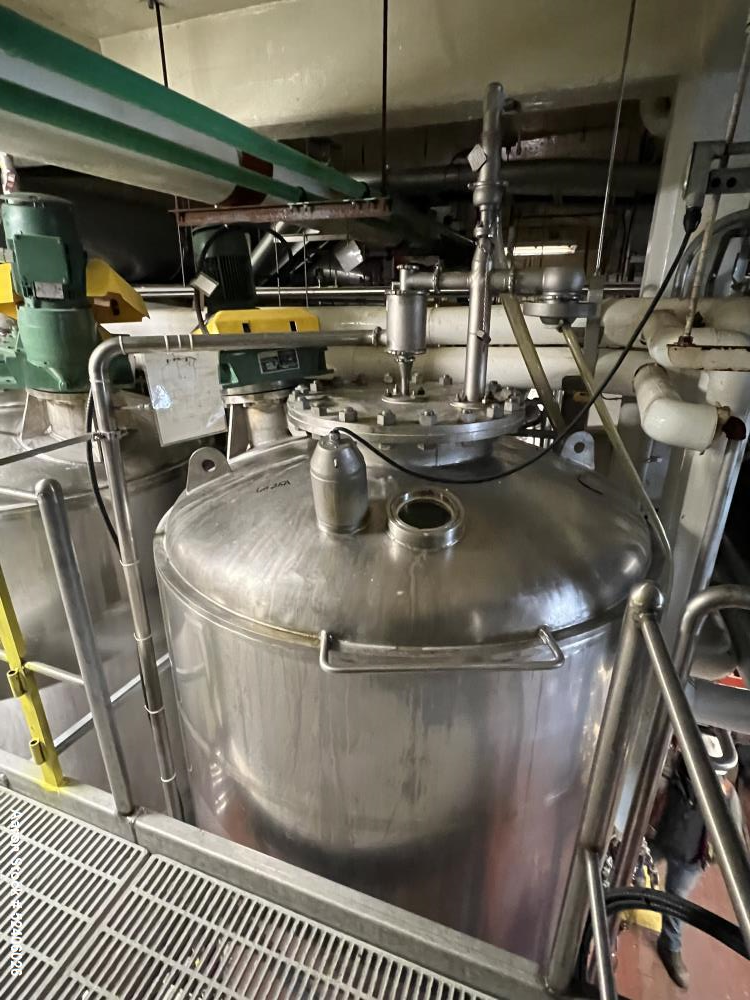 Used Robert Mitchell Balance Jacketed Tank, Approximate 1700 Gallon, 304 Stainle